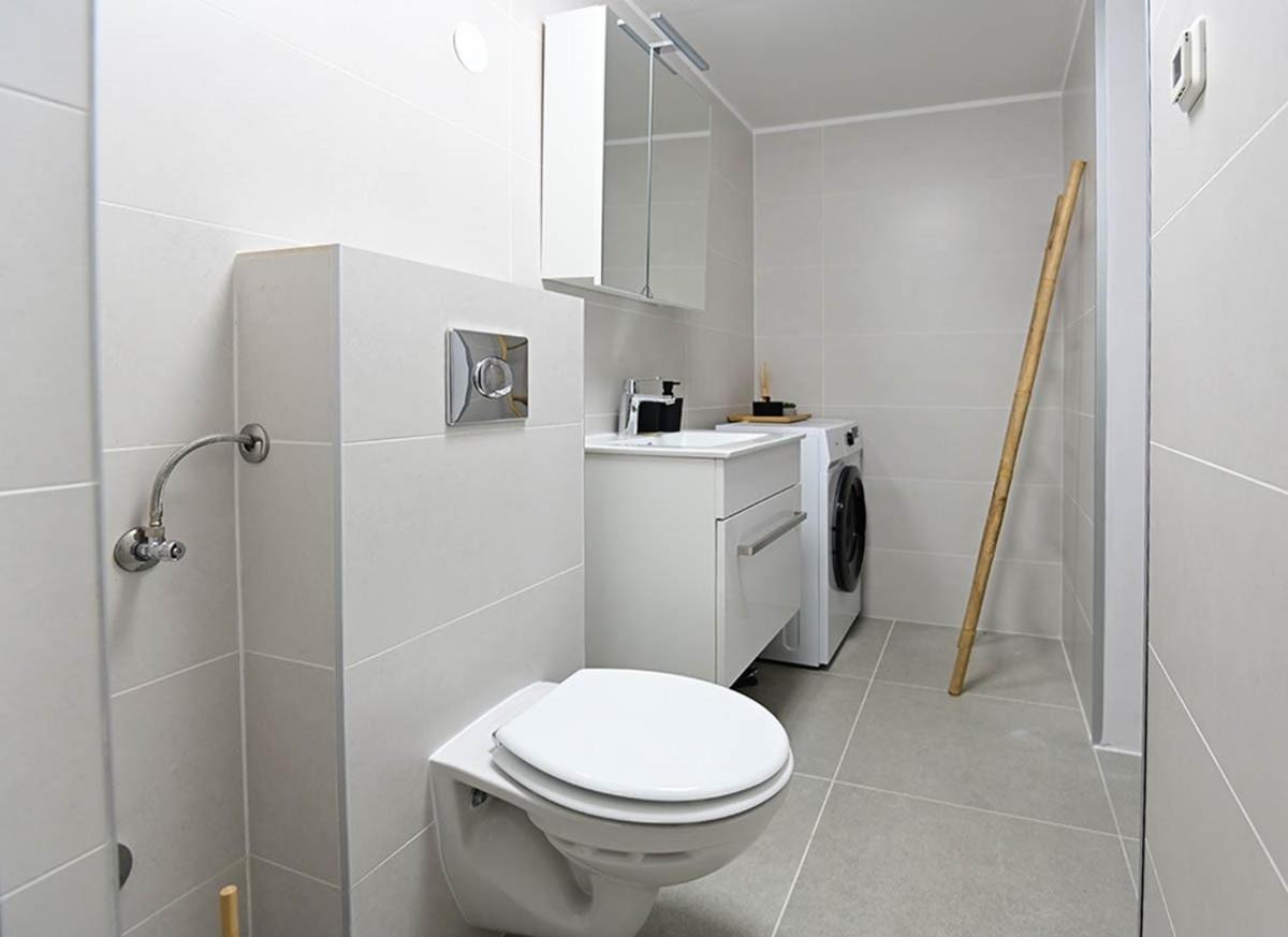 Apartment D & Studio L Dobrinj Eksteriør bilde